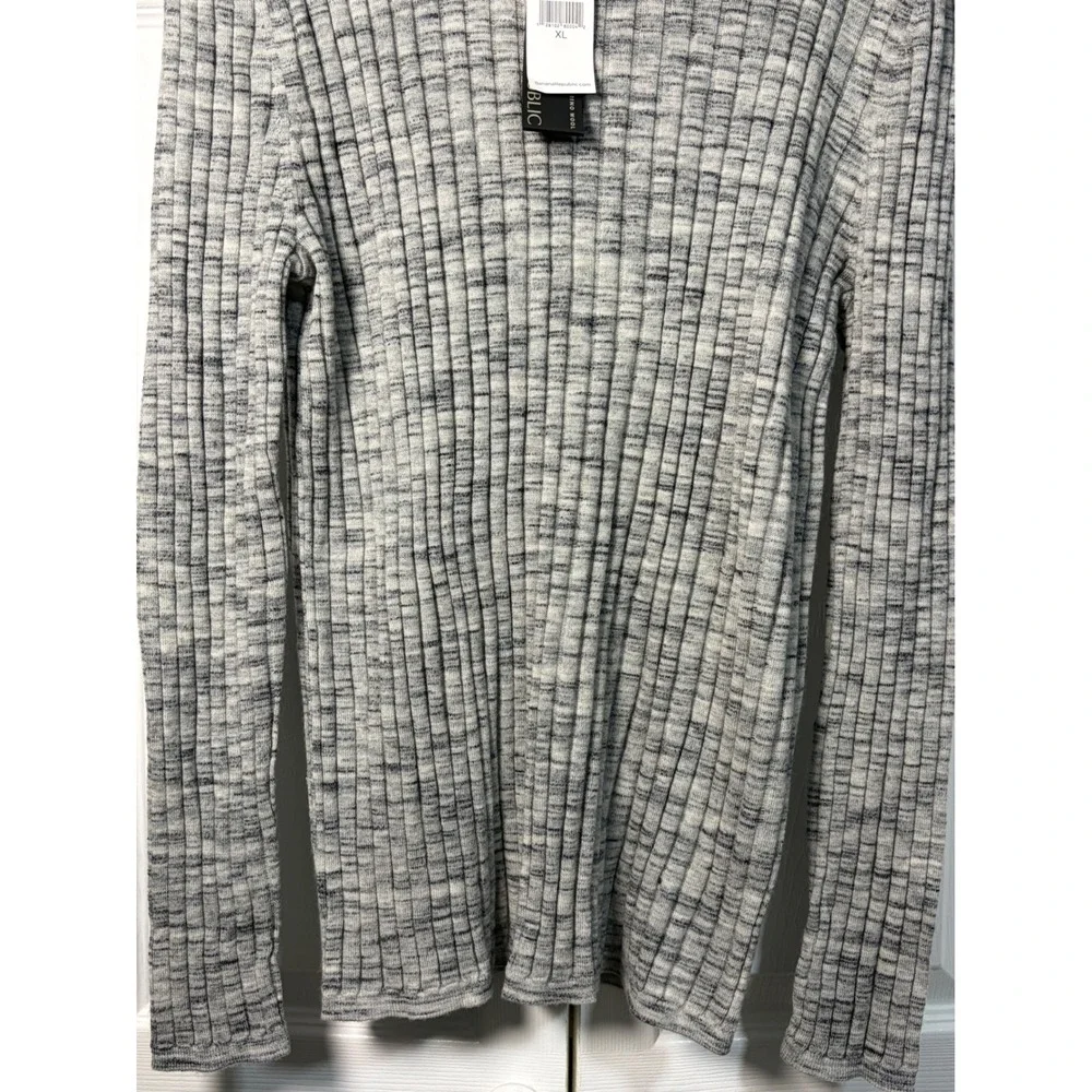 Banana Republic Men's XL Grey Marled 100% Extra Fine Merino Wool Ribbed Sweater